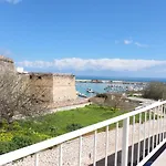 Svevas Cozy With Sea View